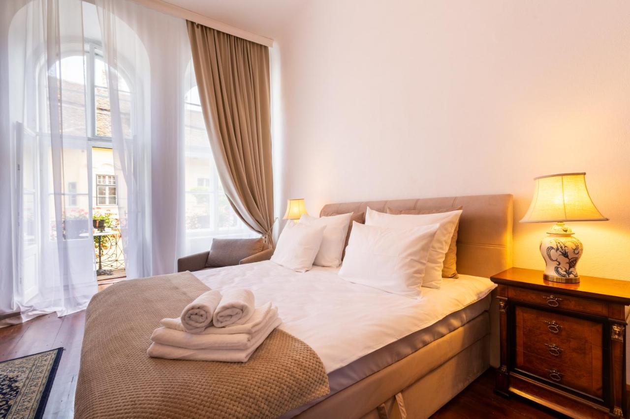 St Andrew'S Apartments Sibiu Luaran gambar